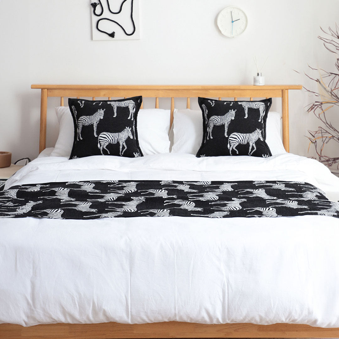 1.5m Bed Light Luxury Black Zebra Vintage Bed Scarf Runner Bedding Tail Pad Flag For Home Hotel Set of 3