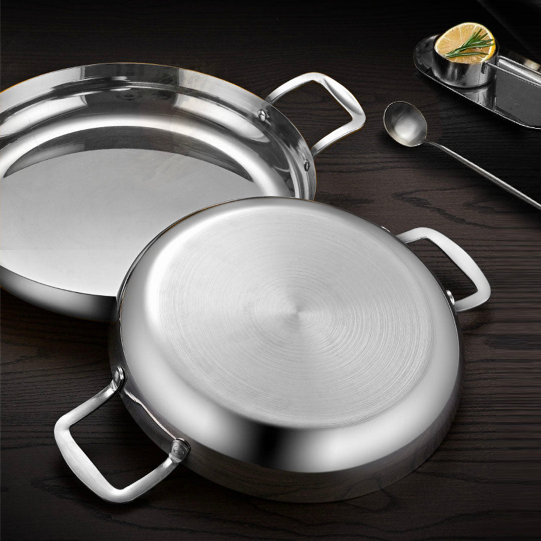 24cm Flat Base Seafood Dry Pot in Elegant Silver Finish for Kitchen Essential