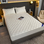 153cm White Wide Cross-Hatch Mattress Cover