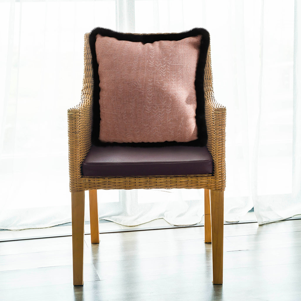 SOGA 45m Mid century Style Raised Embroidery Texture Edged Square Throw Pillow