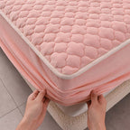 153cm Pink Wide Mattress Cover Clover Design
