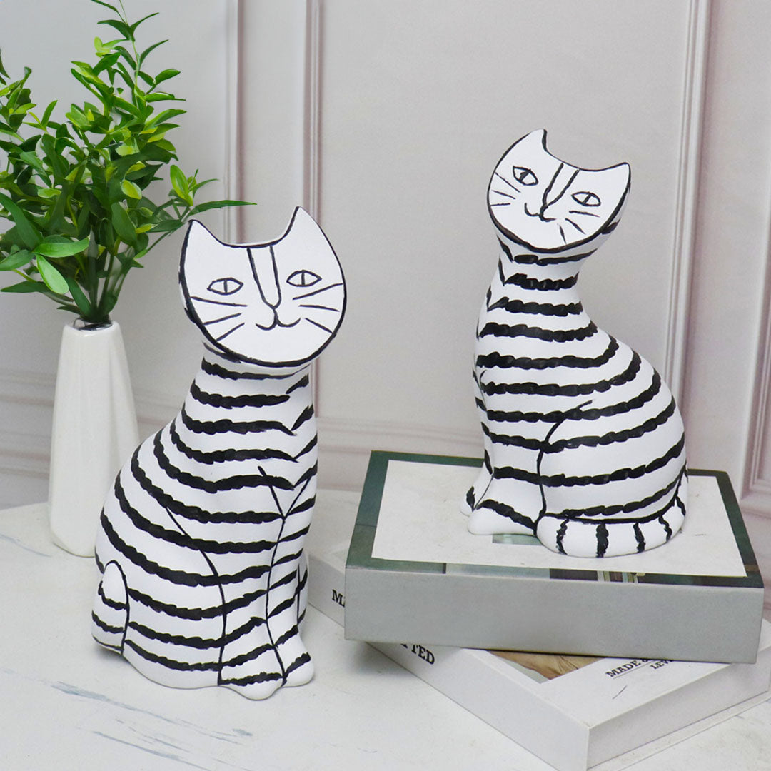 SOGA 22cm and 27cm Black & White Striped Cat Resin Sculptures for Stylish Home Décor