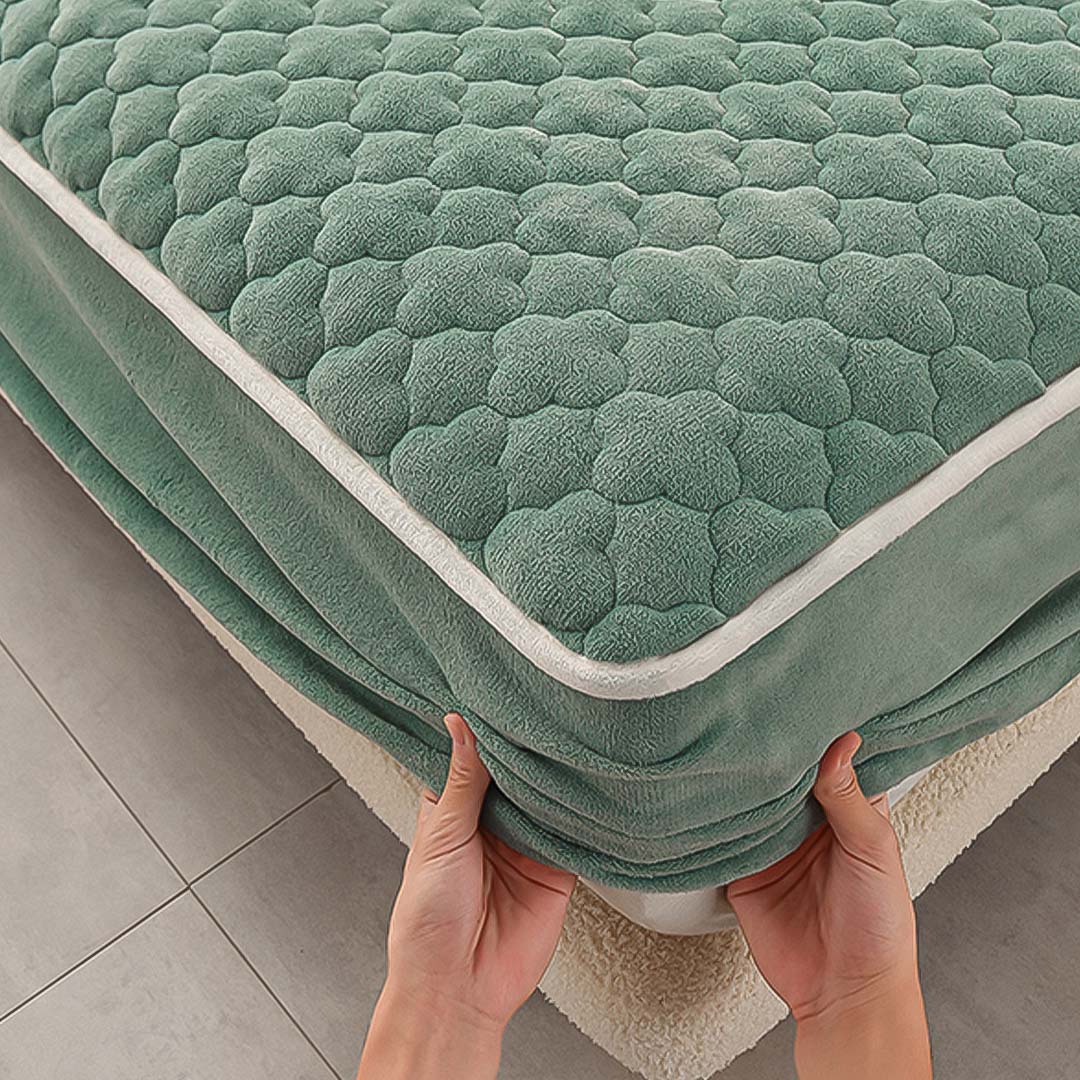 183cm Green Wide Mattress Cover Clover Design
