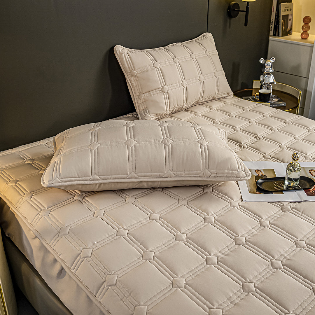 153cm Beige Wide Mattress Cover