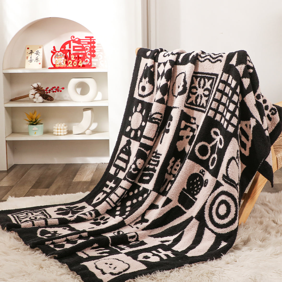 130x160cm Throw Blanket  Black and White