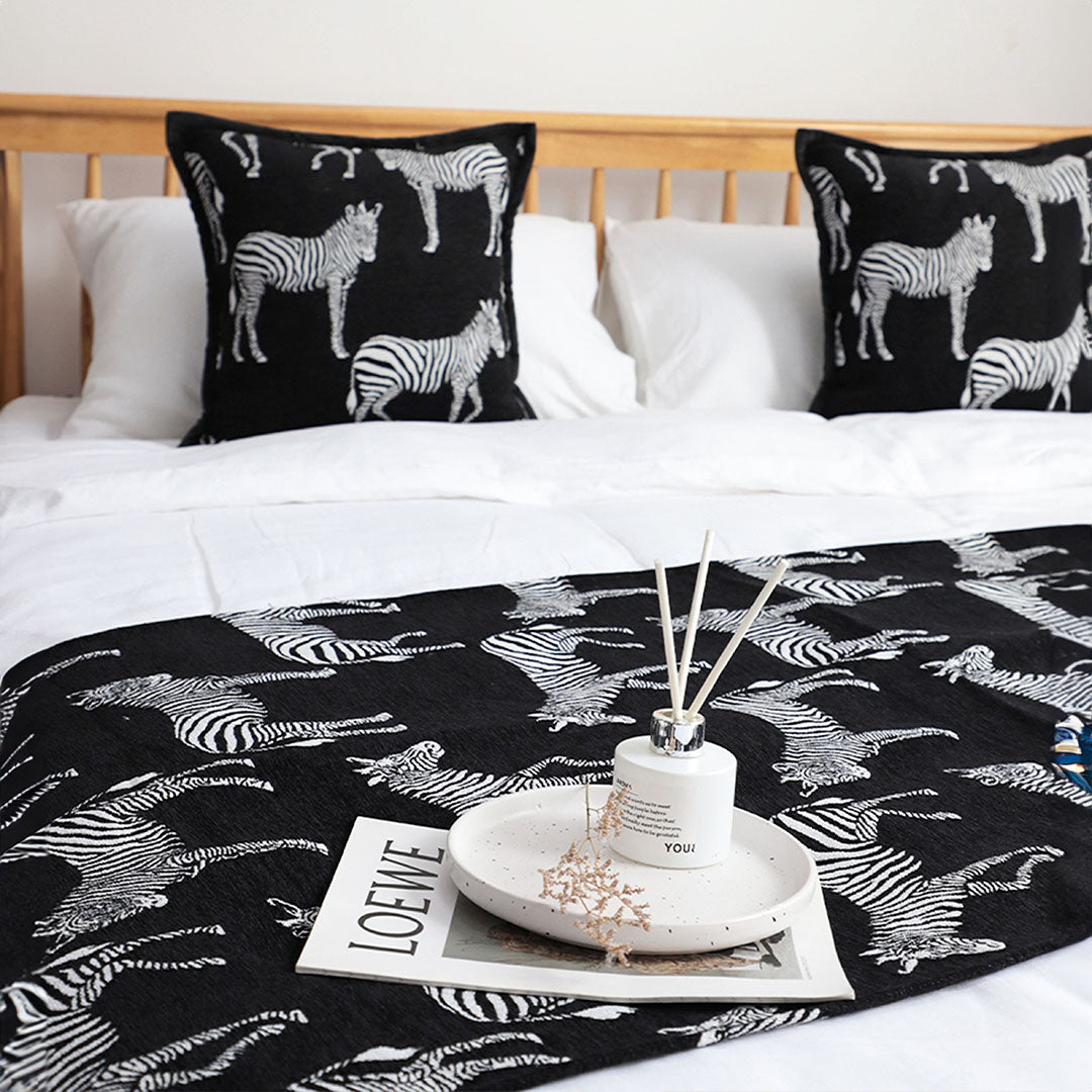 1.5m Bed Light Luxury Black Zebra Vintage Bed Scarf Runner Bedding Tail Pad Flag For Home Hotel Set of 3