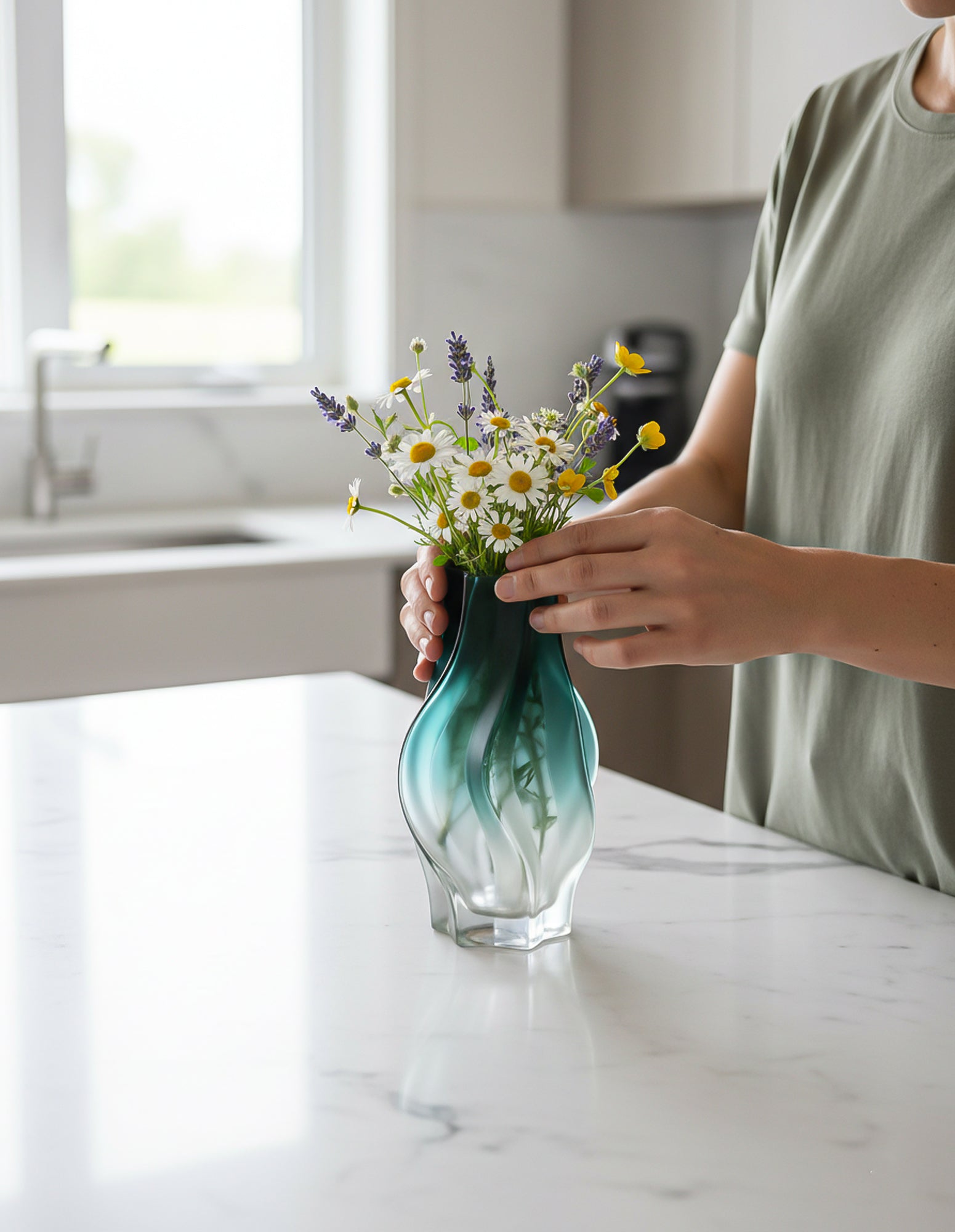 SOGA 27cm Glass Vase Blue with Beautiful glass Bubble Texture Art Vases