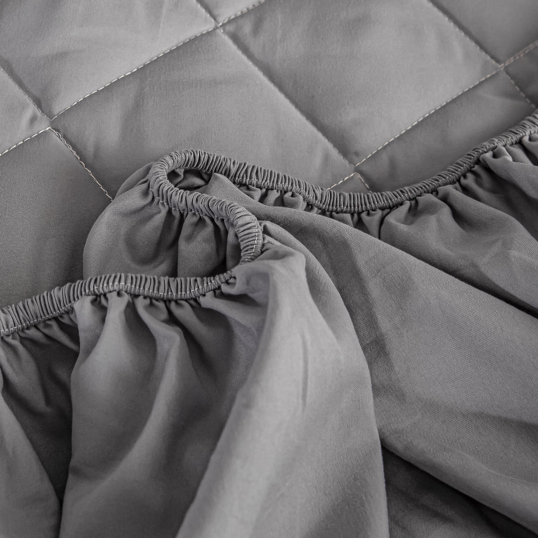 153cm Grey Wide Cross-Hatch Mattress Cover
