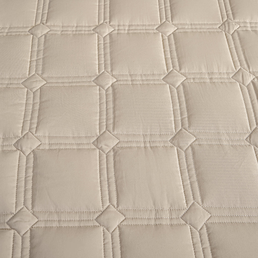 153cm Beige Wide Mattress Cover