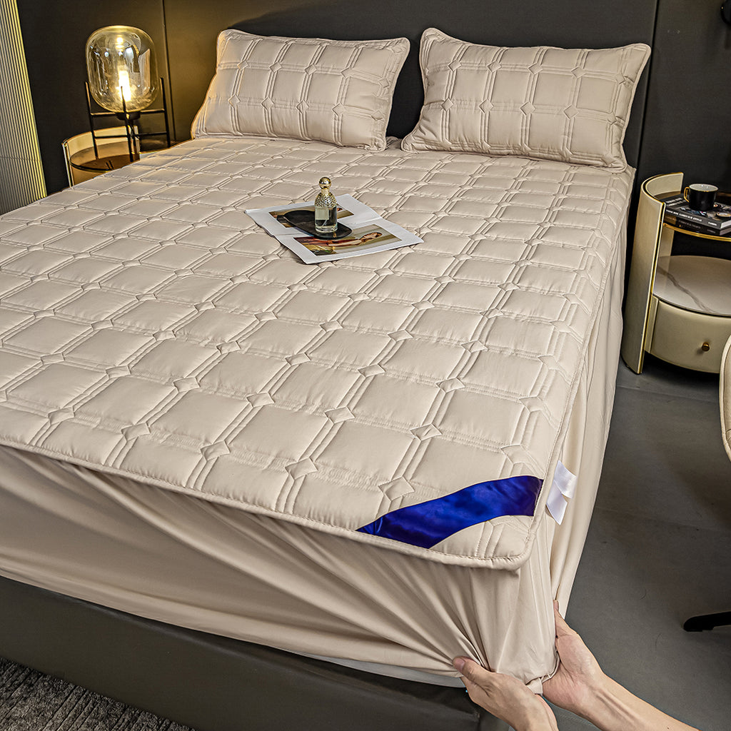 153cm Beige Wide Mattress Cover