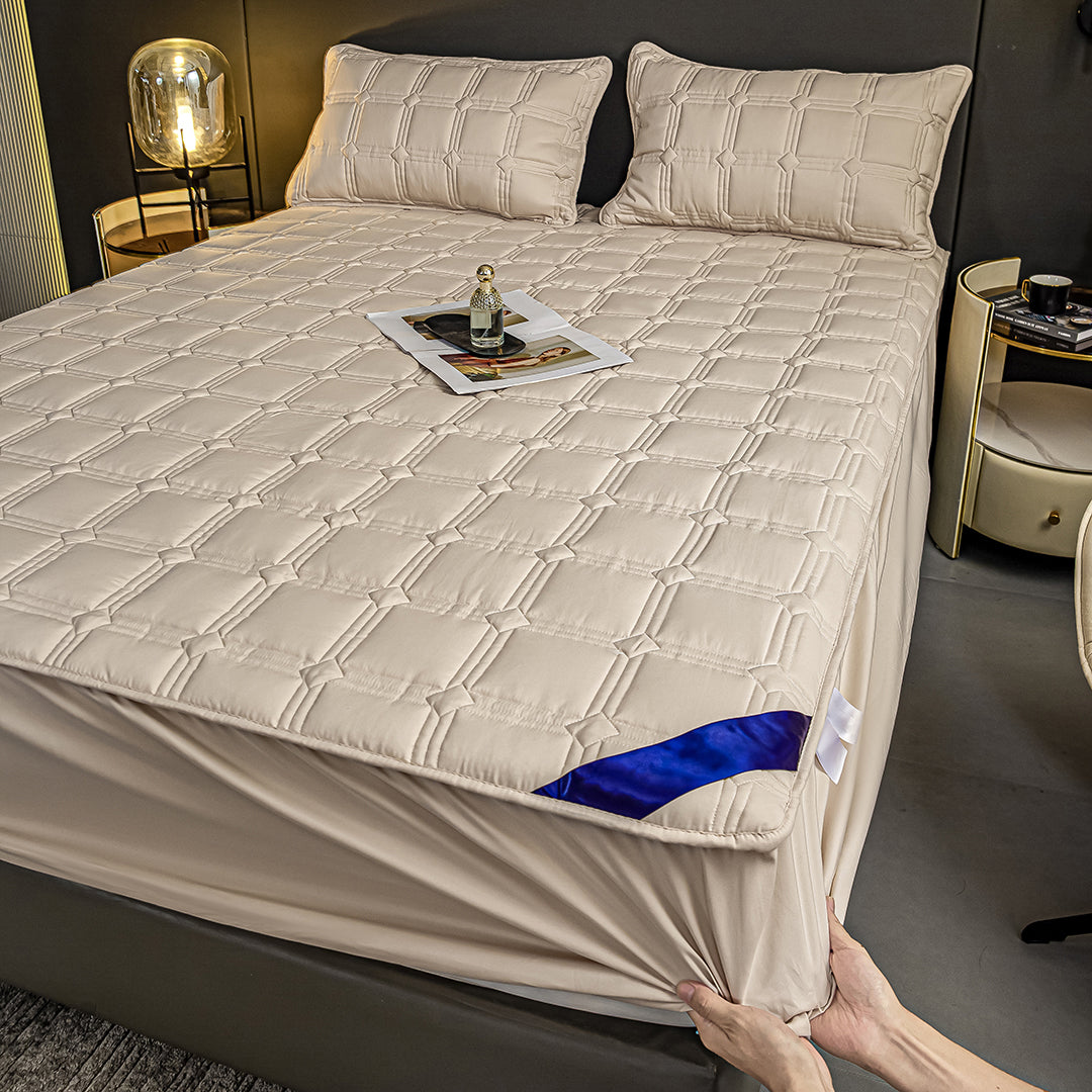 153cm Beige Wide Mattress Cover