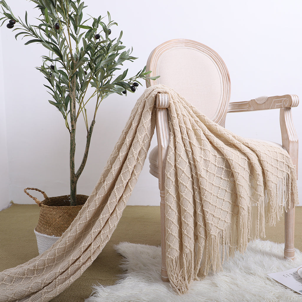 Beige Diamond Pattern Throw Blanket