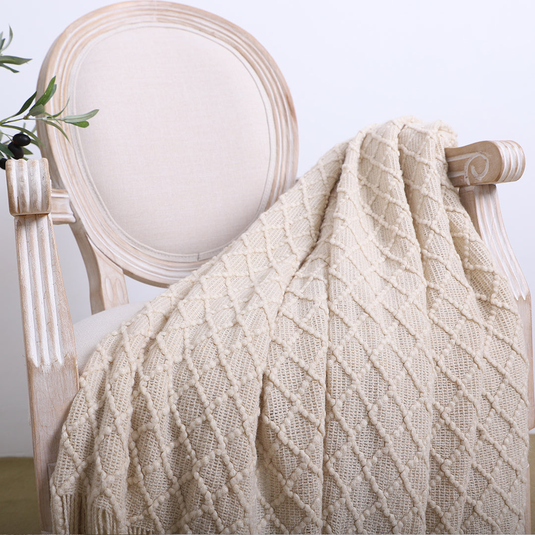 Beige Diamond Pattern Throw Blanket