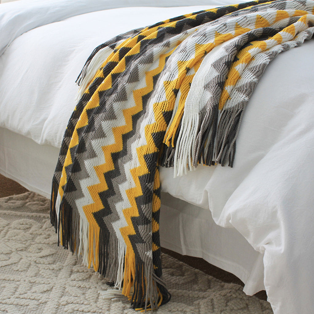 170cm Yellow Acrylic Zigzag Throw Blanket