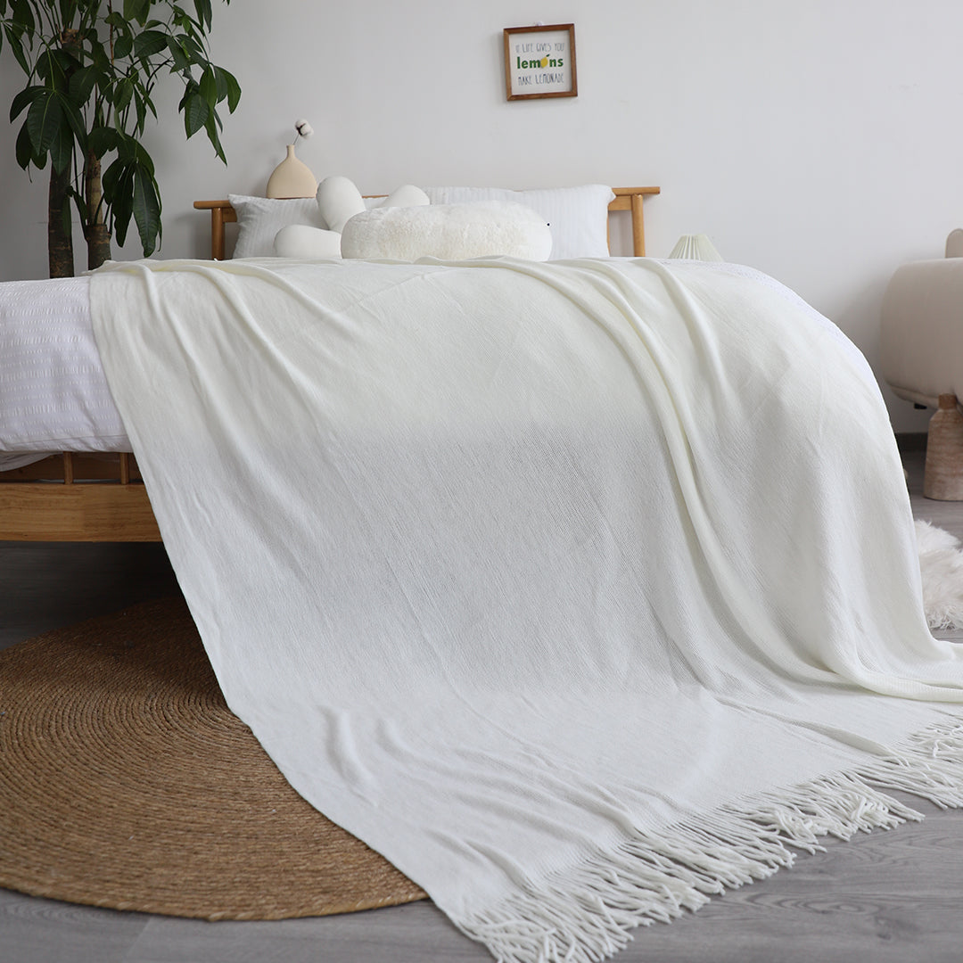 White Acrylic Knitted Throw Blanket
