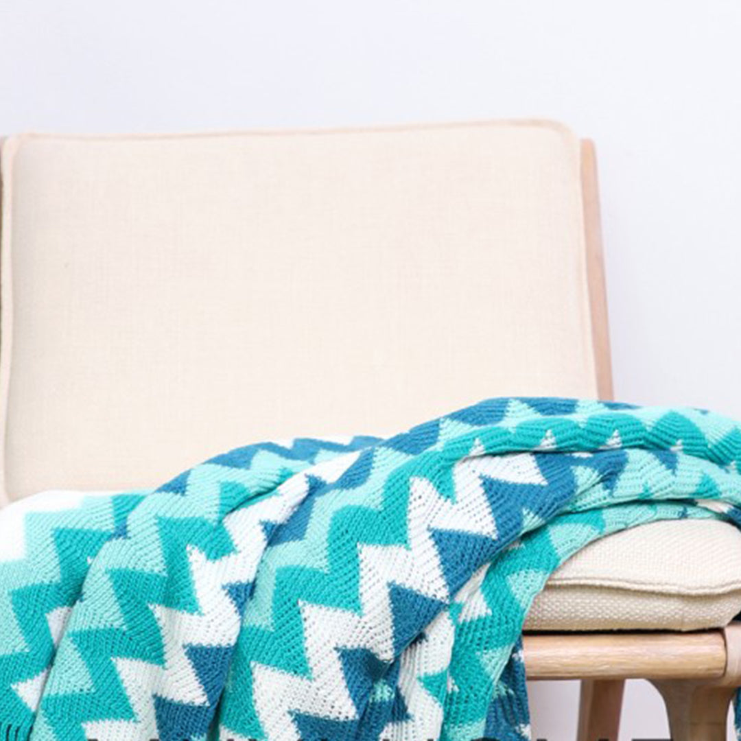 170cm Blue Acrylic Zigzag Throw Blanket