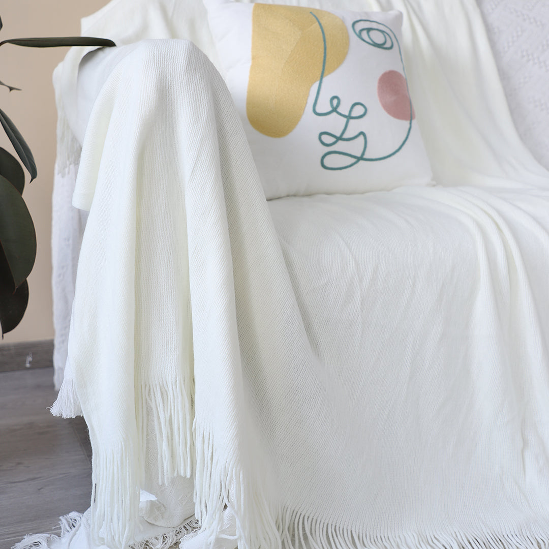 White Acrylic Knitted Throw Blanket