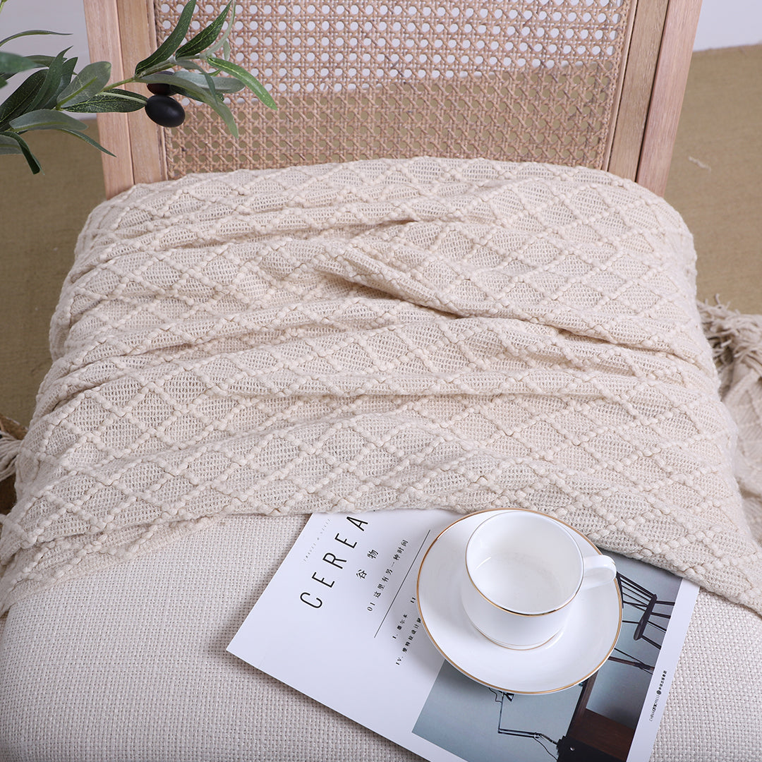 Beige Diamond Pattern Throw Blanket