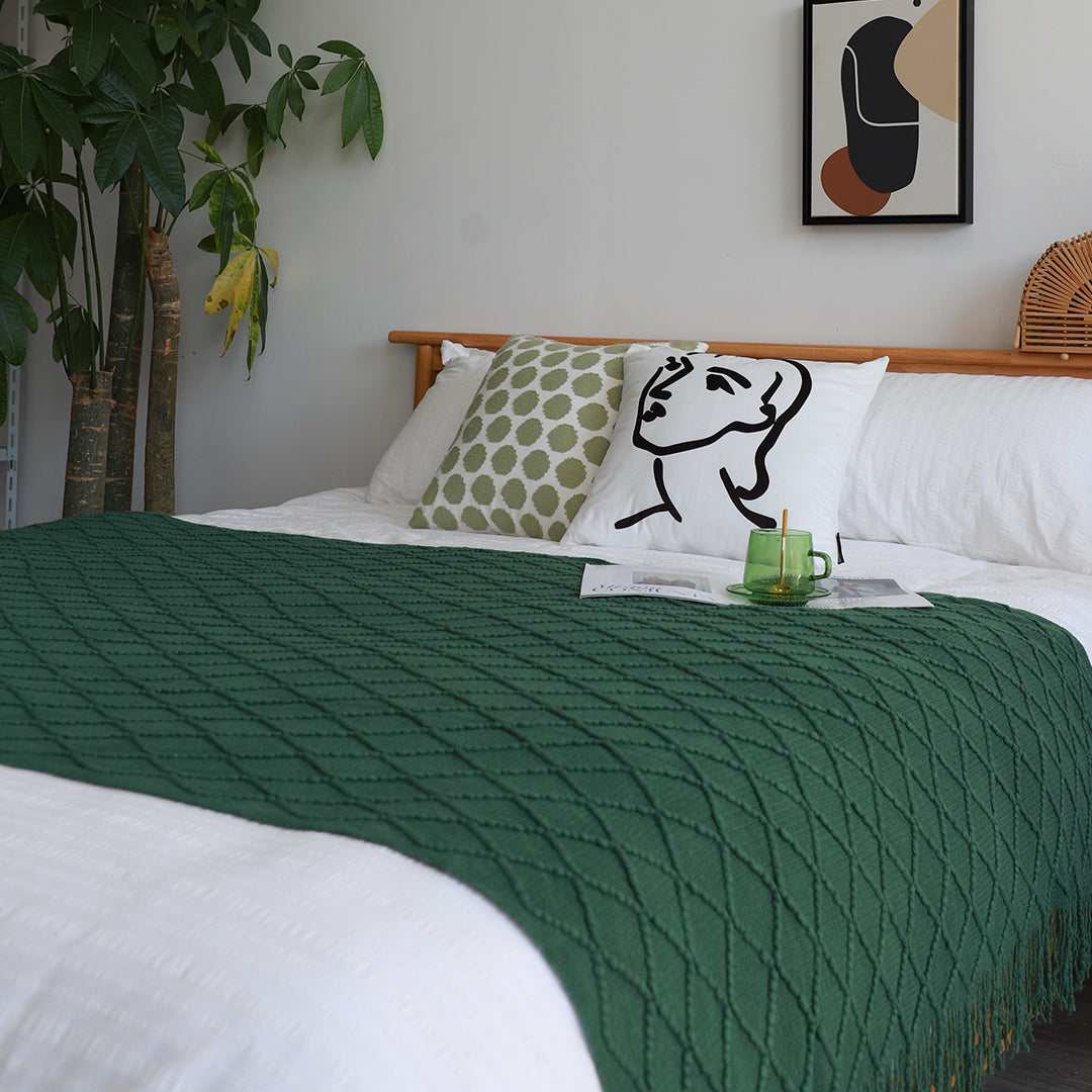 Green Diamond Pattern Knitted Throw Blanket