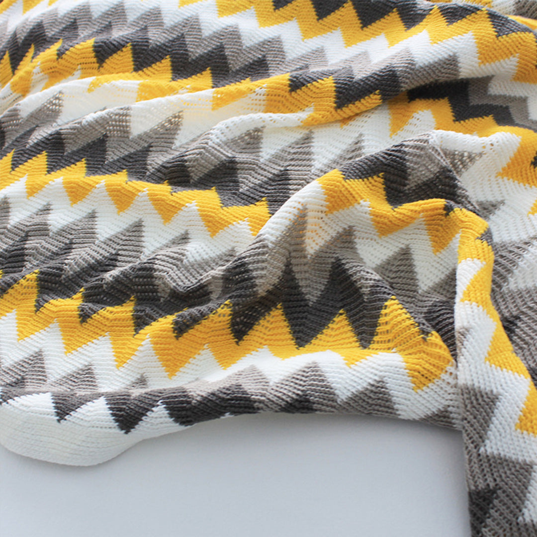 170cm Yellow Acrylic Zigzag Throw Blanket