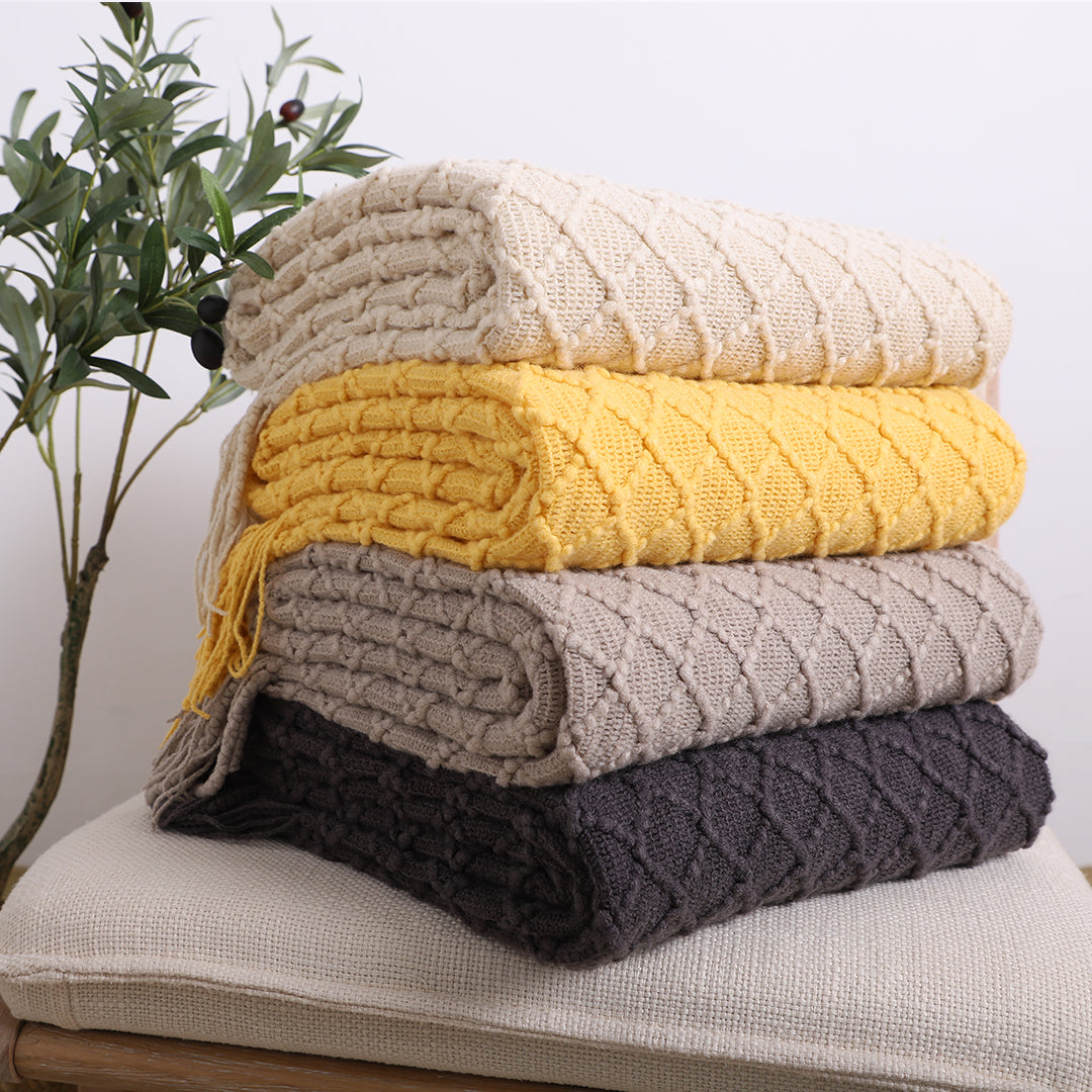 Beige Diamond Pattern Throw Blanket