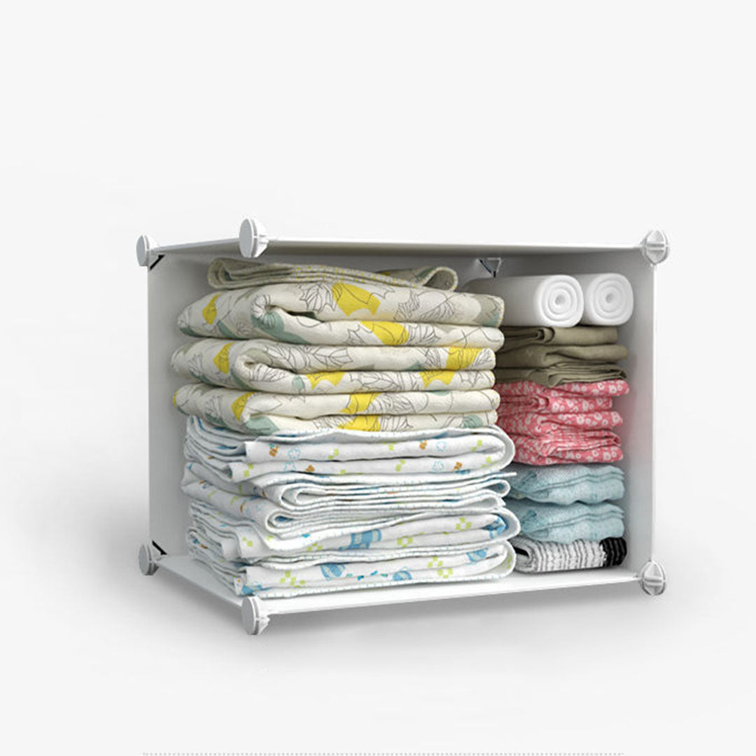 10 Cubes White Portable Wardrobe